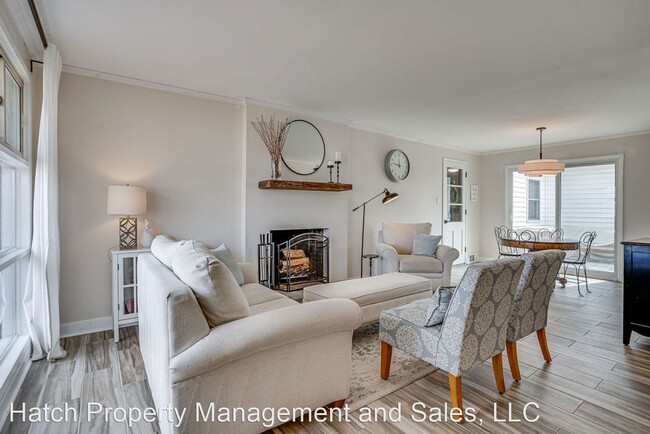 Building Photo - 3 br, 1.5 bath House - 4801 Apple Tree Dr