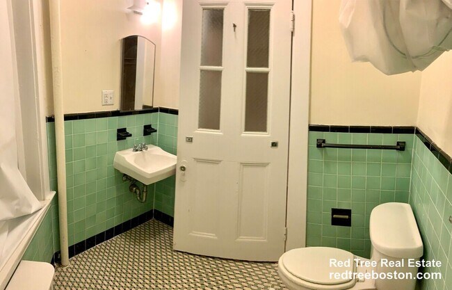 Foto del edificio - 504 Beacon St