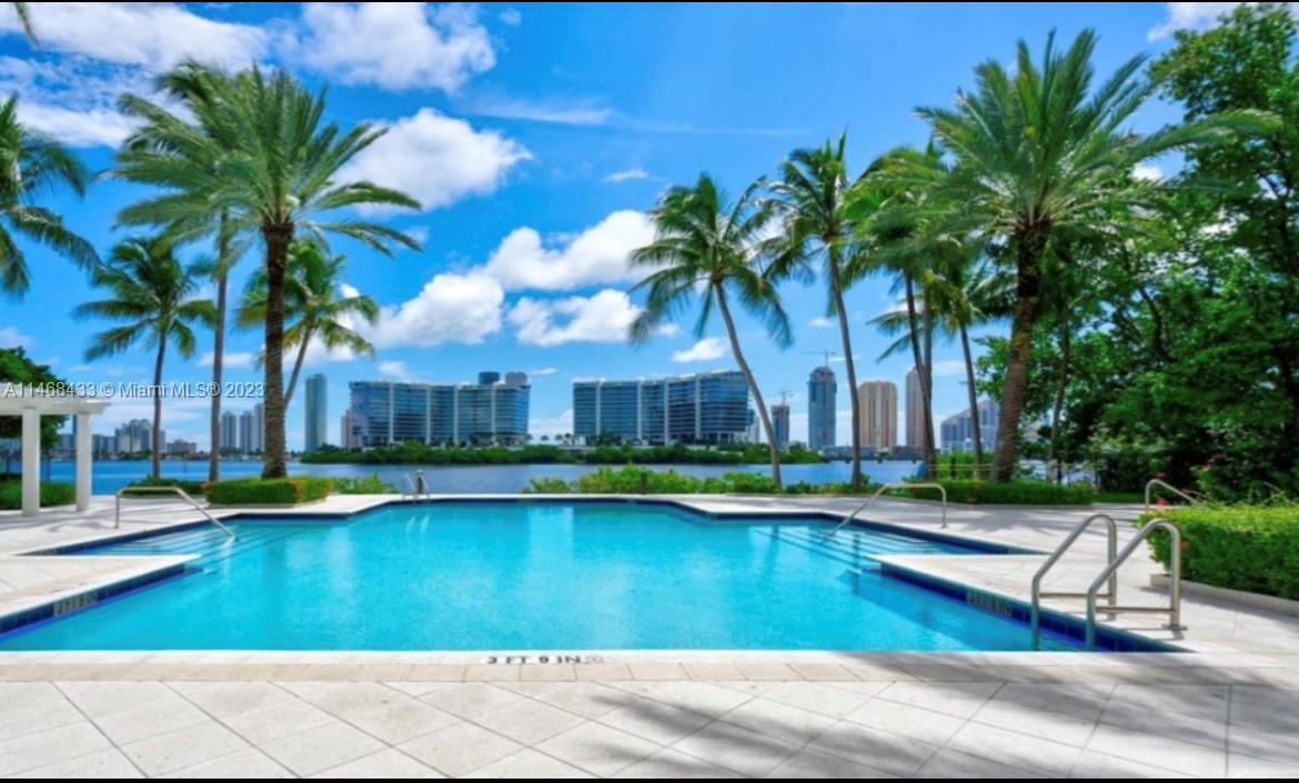 3255 NE 184th St Unit 12110, Aventura, FL 33160 Room for Rent in