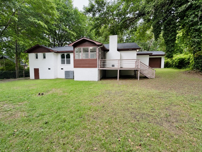 Building Photo - 7905 Castleton Ln