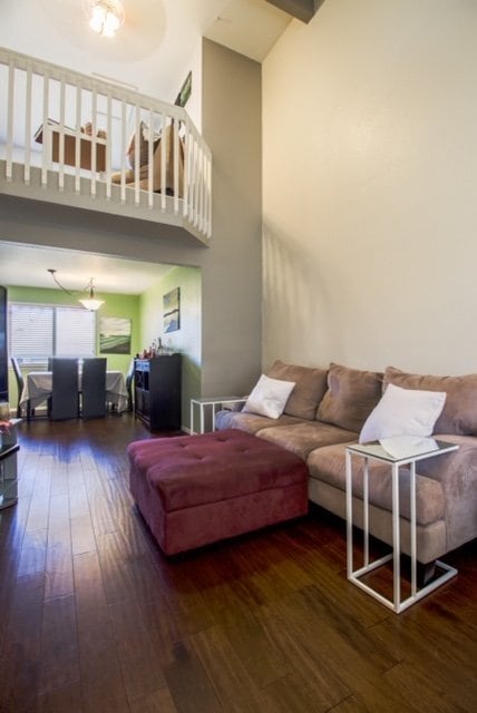 Foto del edificio - Large & Modern 2BR/2.5BA Home in Cherry Creek School District! AVAIL 02/15