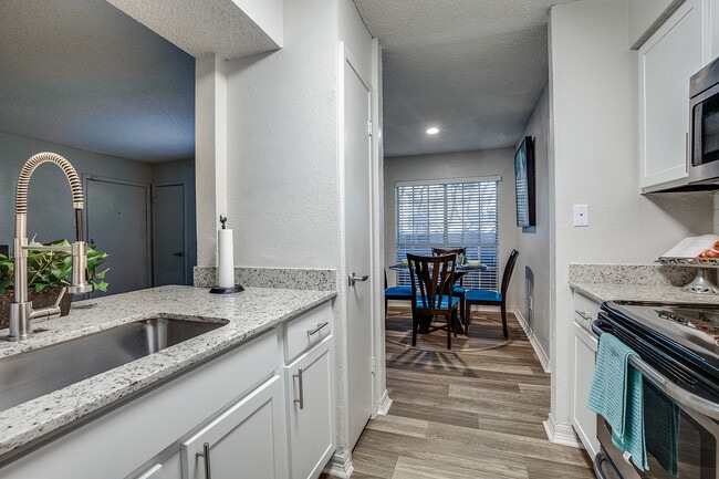 Willow - Kitchen - Eastgrove Apartments