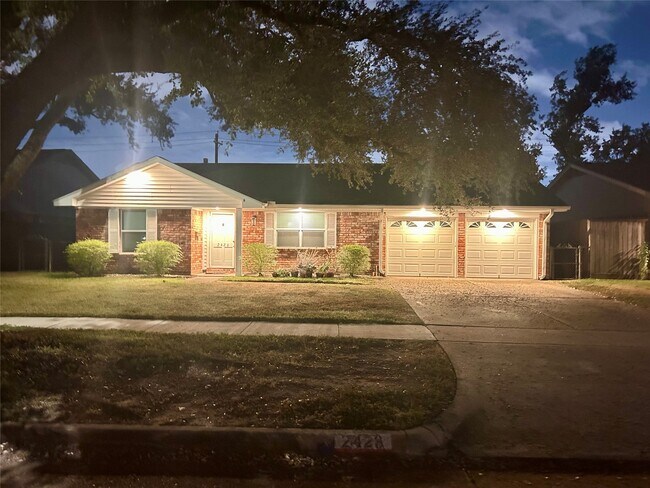Foto del edificio - 2426 Tannehill Dr