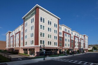 Building Photo - 119 Searing Ave