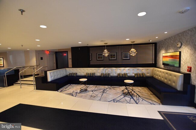 Foto del edificio - 7401 Westlake Terrace