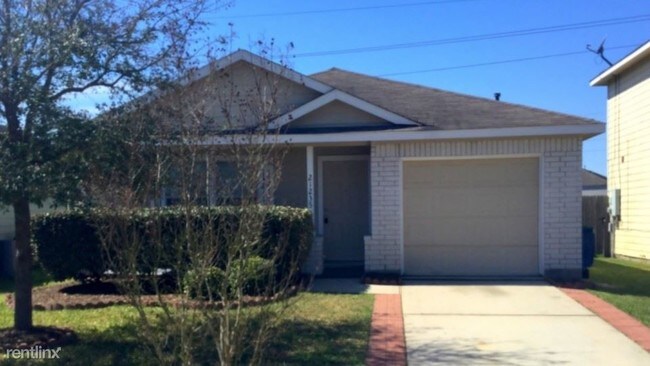 Building Photo - 21235 Grand Linden Ct