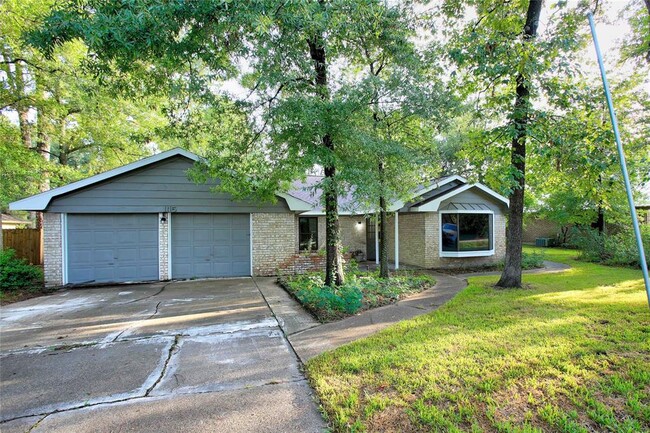 Building Photo - 1115 St Andrews Rd