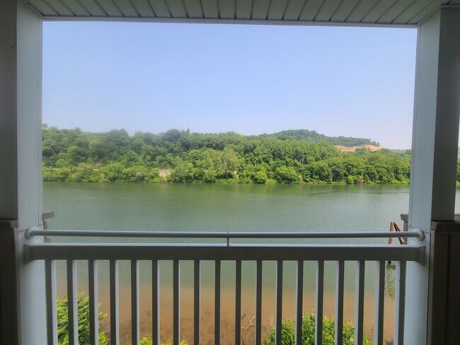 Foto del edificio - 4 Bedroom, 4 Bath furnished unit in Star City - Available NOW!