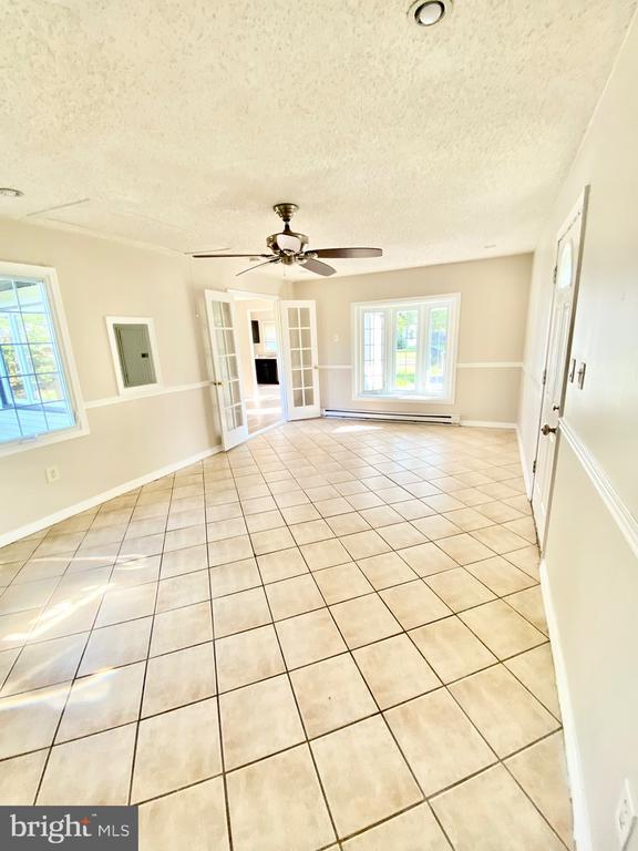 Building Photo - 46 Beaverdale Ln