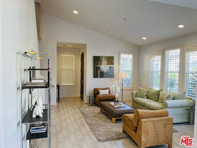 Foto del edificio - 80043 Silver Sage Ln