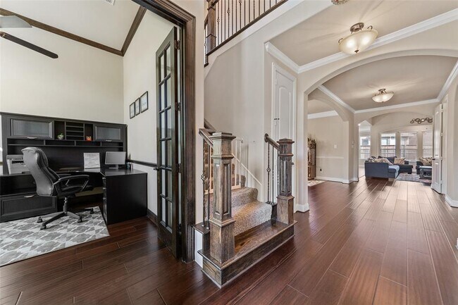 Building Photo - 2864 Nottingham Dr
