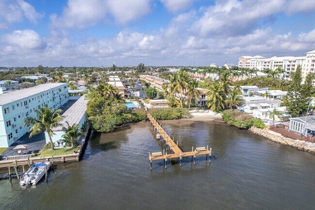 Foto del edificio - 720 N Dixie Hwy