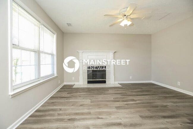 Building Photo - 4 Bedroom Pet-Friendly Home in SMYRNA, TN with Main Street Renewal