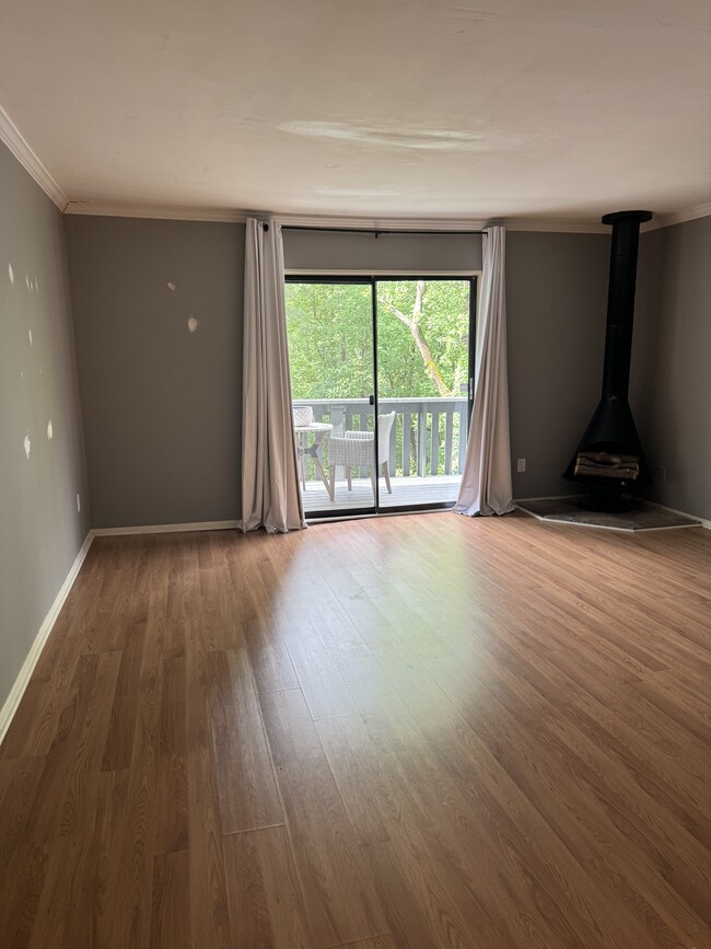 Building Photo - 311 Woodland Vlg
