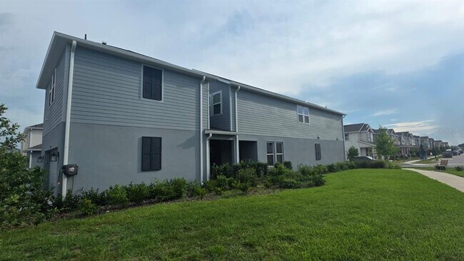 Building Photo - 14768 Field Daisy Dr