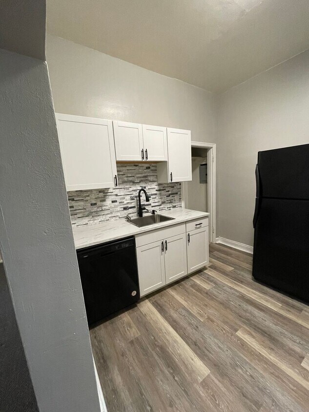 Foto principal - 526 E 8th Ave