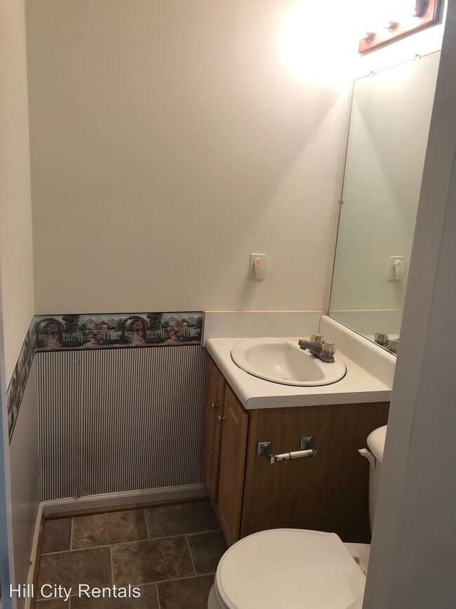 Building Photo - 6032 Igloe Dr