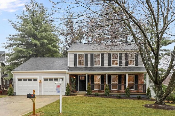 Foto principal - 705 Symphony Woods Dr