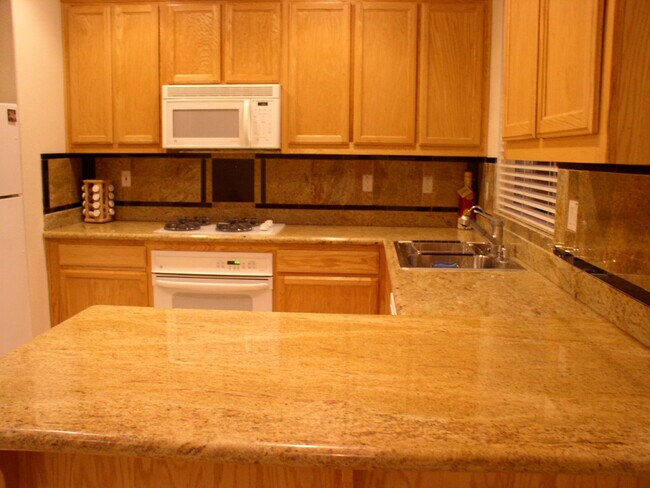Foto del edificio - 3965 Derryfield Ct