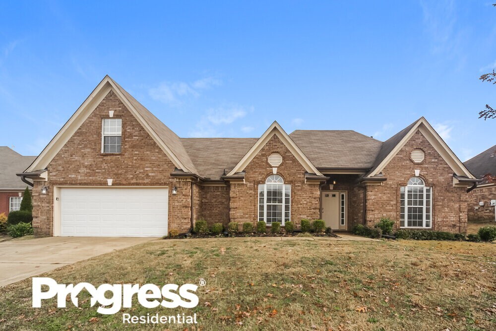 Foto principal - 8348 Blue Ridge Dr
