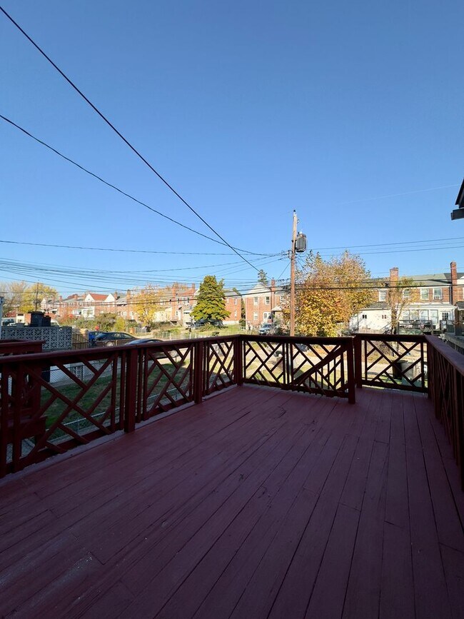 Foto del edificio - Charming 3Bed/2Bath Townhome in Dundalk, MD!