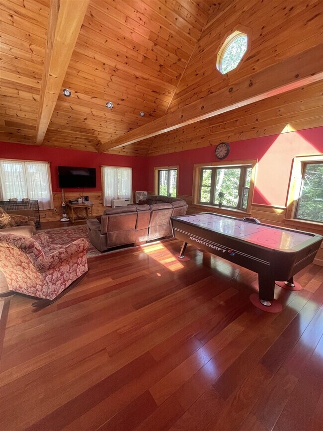 Foto del edificio - 6 Deer Cir