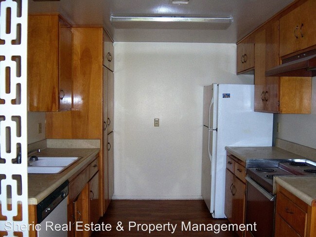 Building Photo - 2 br, 2 bath House - 55200 Airlane Dr. 11A