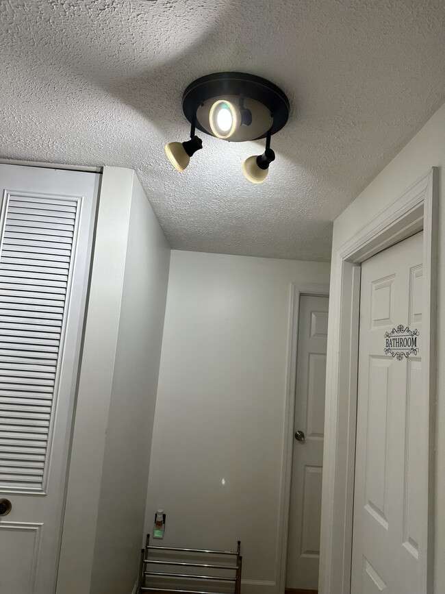 Building Photo - 1643 Foolish Pleasure Ct