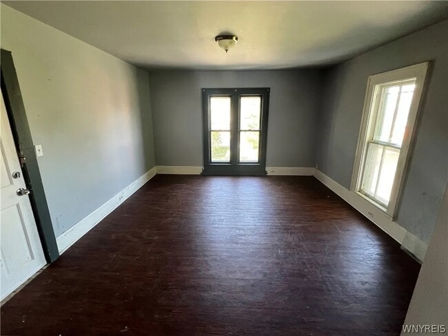 Building Photo - 114 Lagrange St