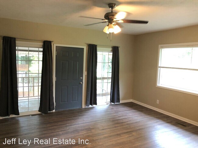 Building Photo - 3 br, 2 bath House - 1226 Lowes Lane