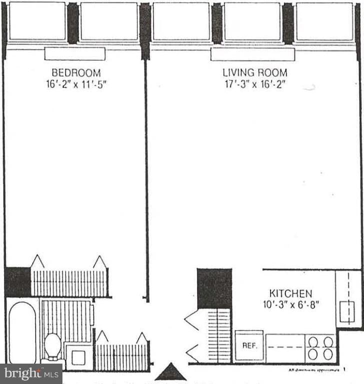 Primary Photo - 200 Locust St