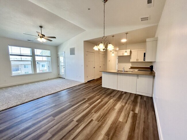 Foto del edificio - 13713 S Hanley Ln