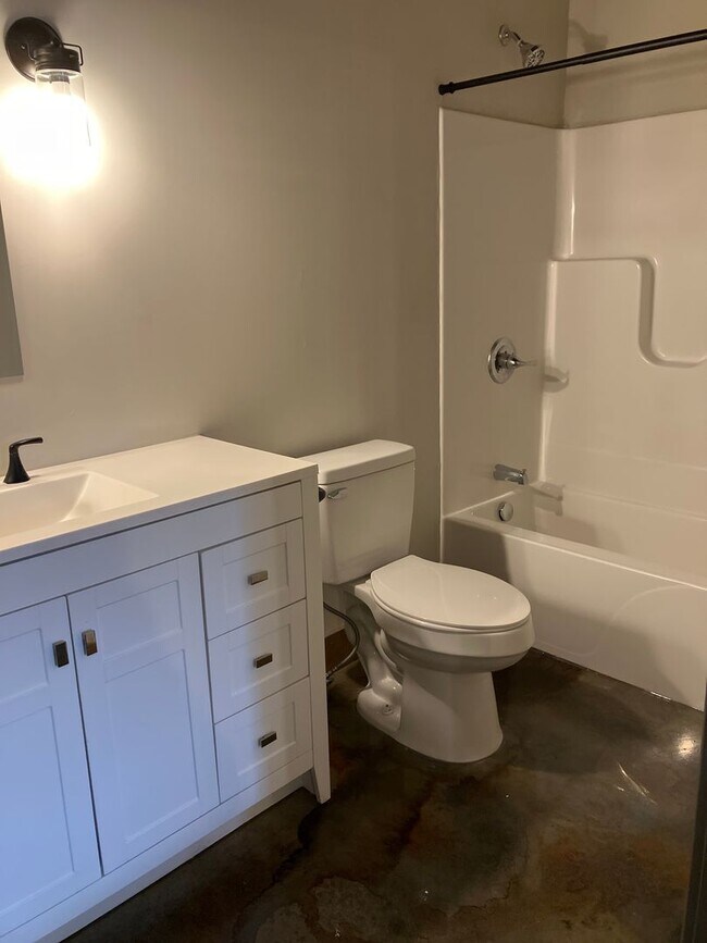 Foto del edificio - Luxury 2 bedroom apartment - Red Lion, PA