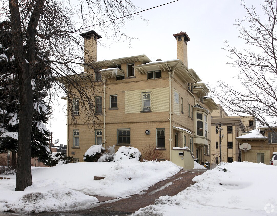 Foto principal - 801 Logan St
