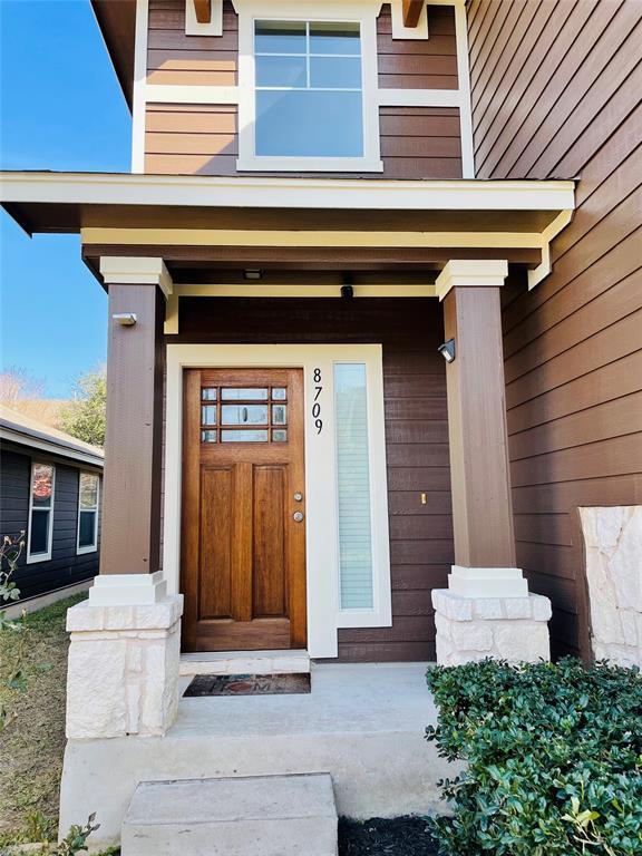 Building Photo - 8709 White Ibis Dr