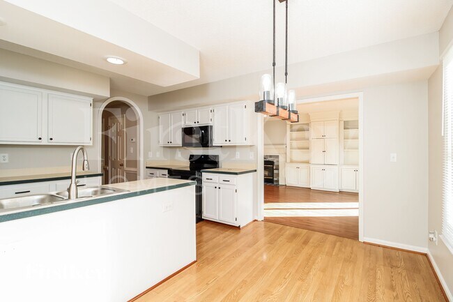 Foto del edificio - 2071 Saponi Village Ct