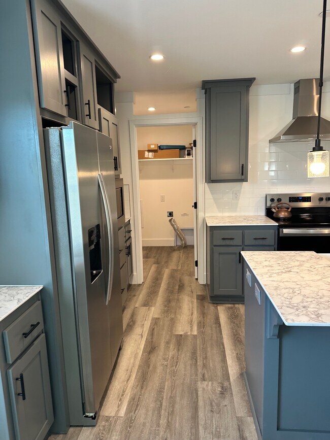 Foto del edificio - 148 Mission Dr