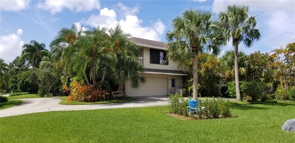 Primary Photo - 2321 NW Bay Colony Ct