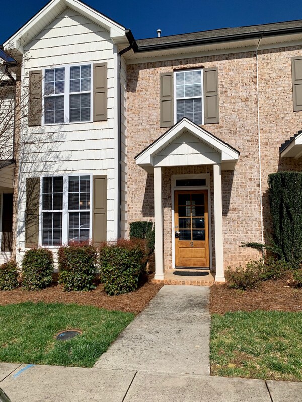 Building Photo - 2 Abelia Ct