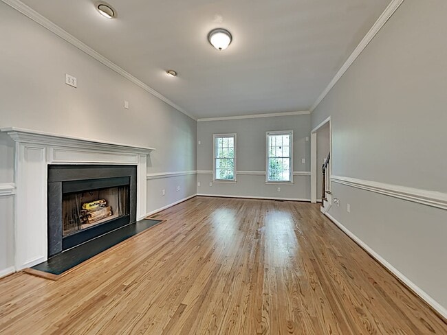 Building Photo - 121 Peach Orchard Dr