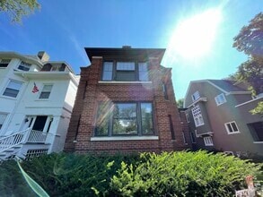 Building Photo - 1233 Judson Ave