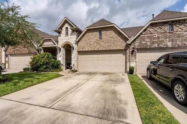 Foto del edificio - 9710 Old Timber Ln