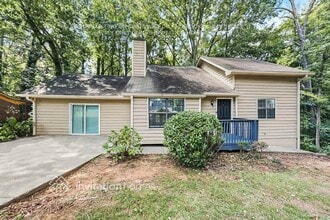 Building Photo - 1602 Kings Ridge Dr NW