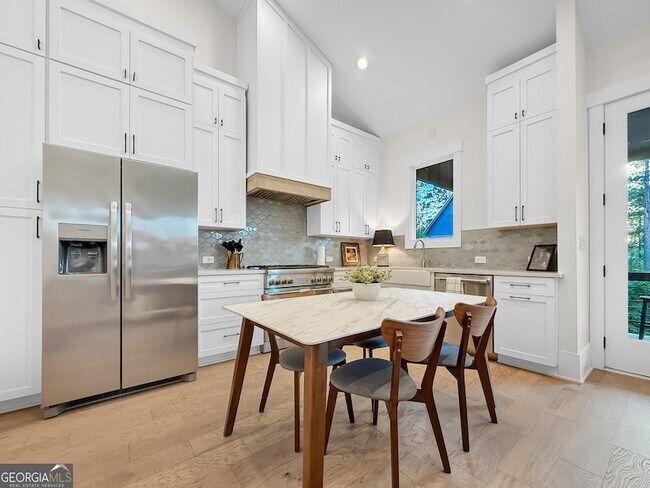 Foto del edificio - 10866 Serenbe Ln