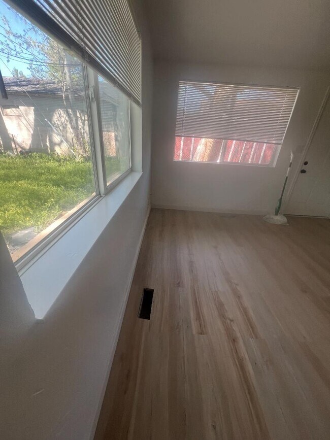 Foto del edificio - 622 S 1000 W
