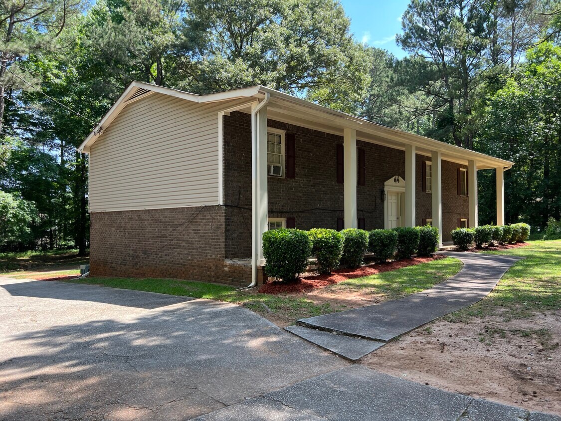 43 April Ave Unit 43, Stockbridge, GA 30281 Condo for Rent in
