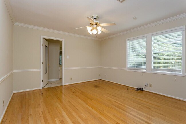 Building Photo - 1230 Timbergrove Ln