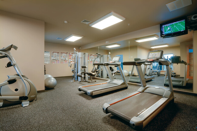 Fitness center - Brownridge Terrace