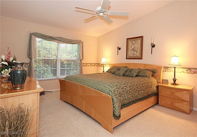 Foto del edificio - 322 Melrose Pl