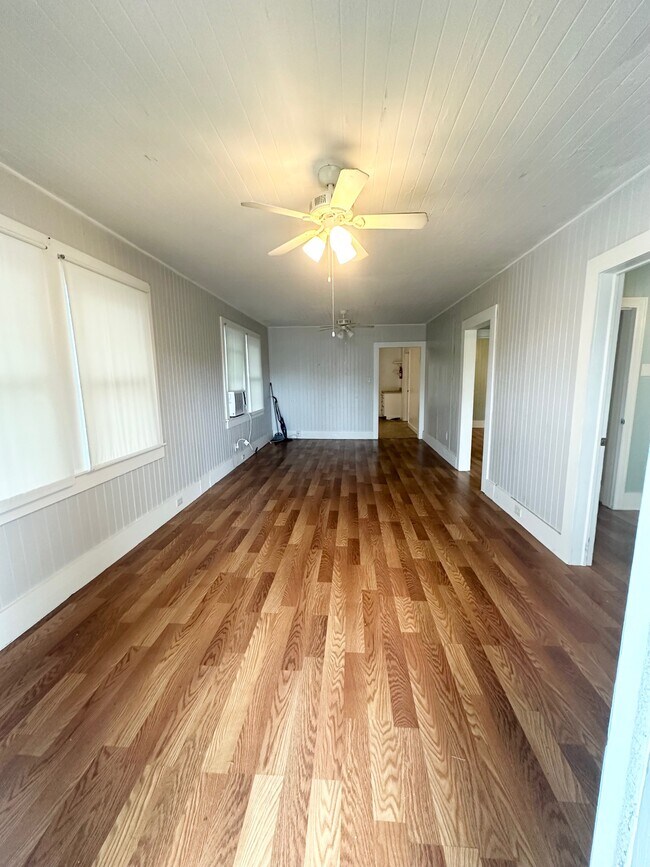 Foto del edificio - 218 First St